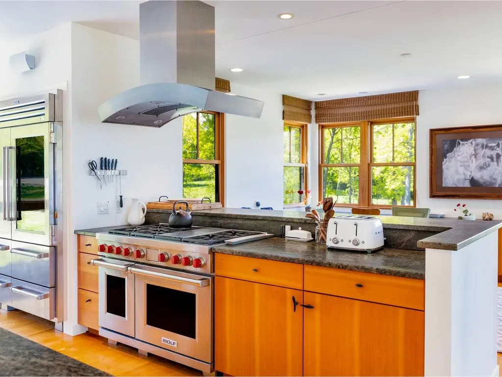 225 Eagles Rest Road Shelburne VT 05482