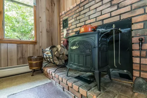 1229 Route 30 N Hubbardton VT 05735