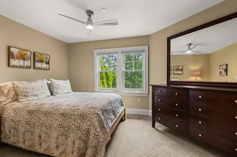 162 Mill Pond Way Portsmouth NH 03801