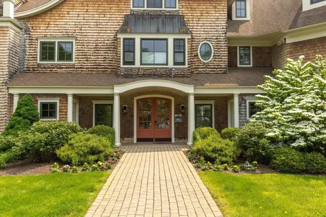 162 Mill Pond Way Portsmouth NH 03801
