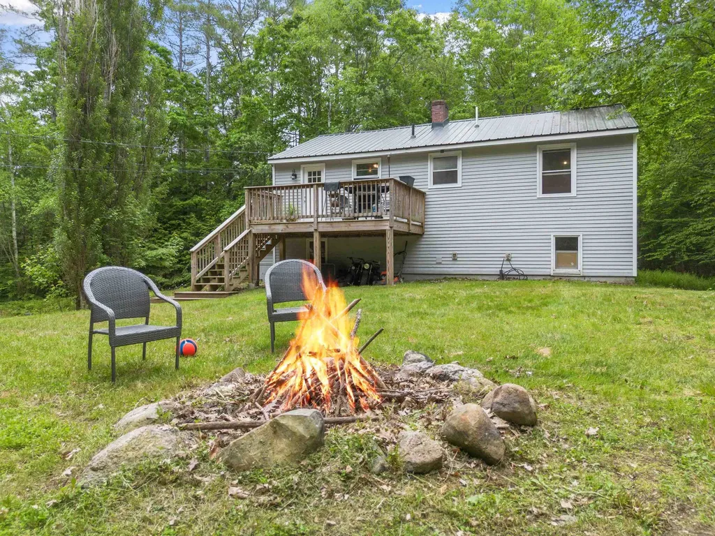 447 Nh-104 Meredith NH 03253