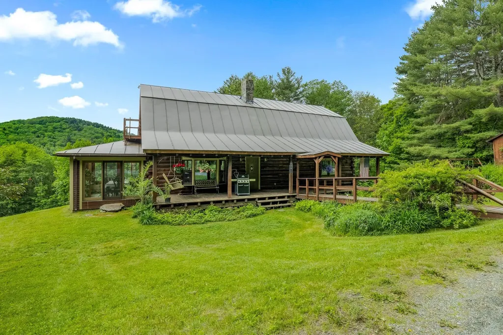 1957 Gove Hill Road Thetford VT 05075