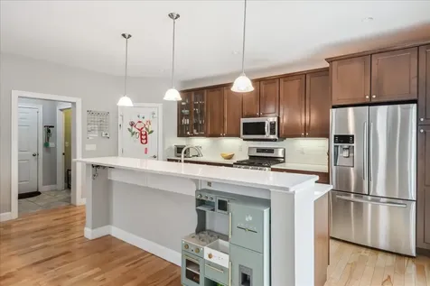 63 Blackberry Lane South Burlington VT 05403