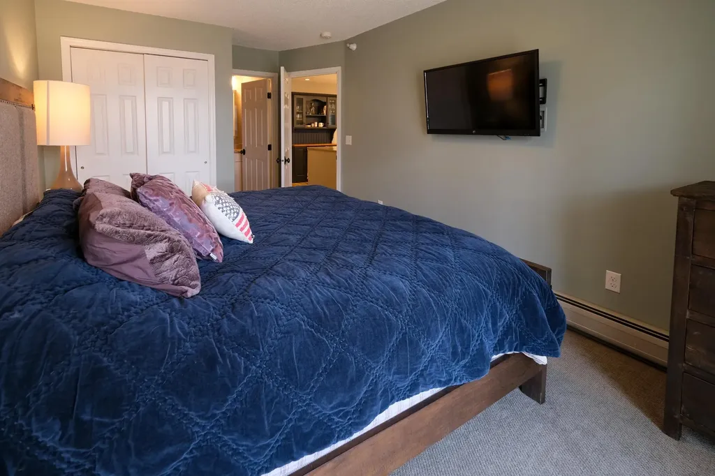 28 Fowler Road Ludlow VT 05149