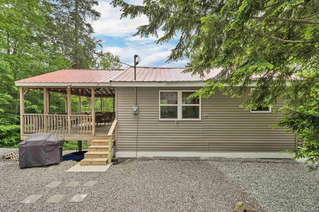 20 Brook Avenue Gilmanton NH 03237