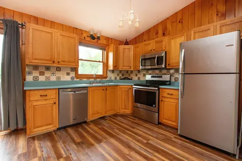 23 Hummingbird Lane Concord VT 05824