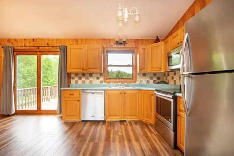 23 Hummingbird Lane Concord VT 05824