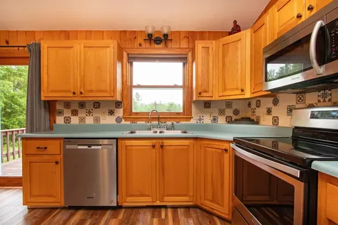 23 Hummingbird Lane Concord VT 05824