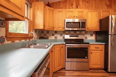 23 Hummingbird Lane Concord VT 05824