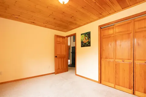 23 Hummingbird Lane Concord VT 05824