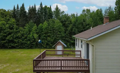 23 Hummingbird Lane Concord VT 05824