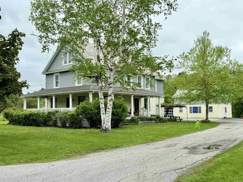 282 Highland Avenue Manchester VT 05255