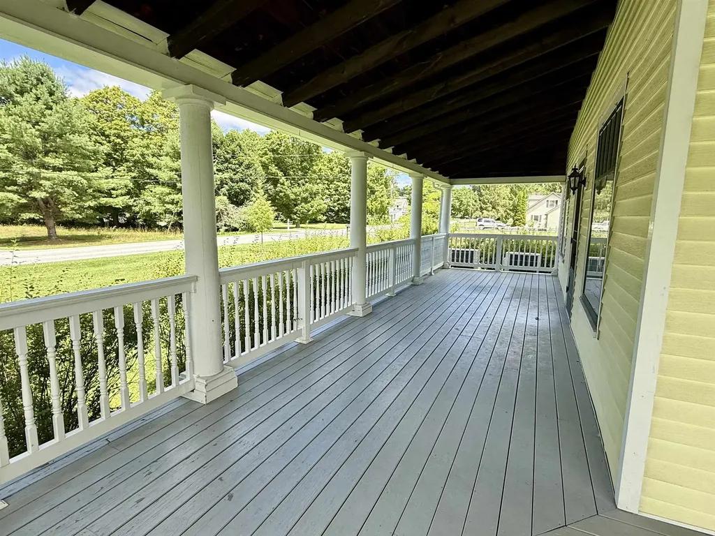 282 Highland Avenue Manchester VT 05255