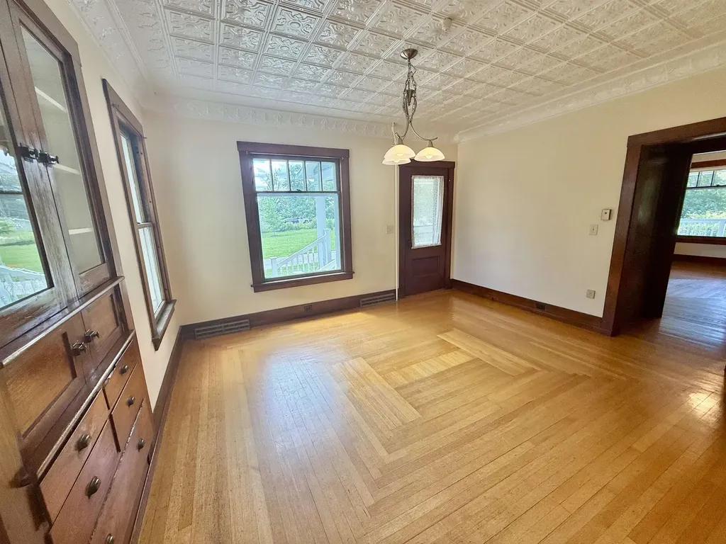 282 Highland Avenue Manchester VT 05255