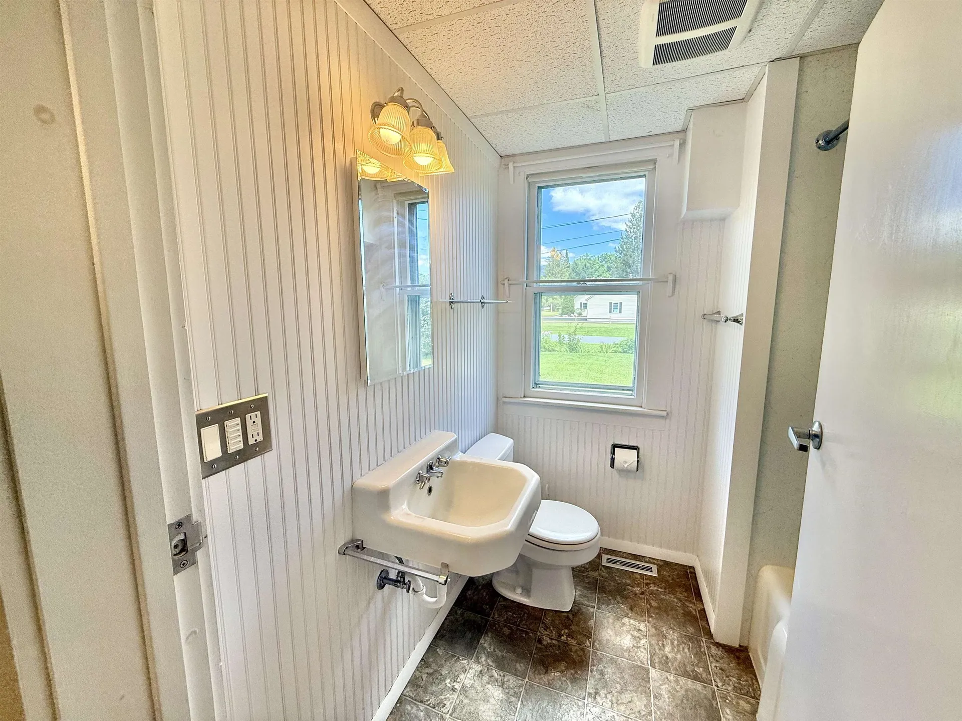 282 Highland Avenue Manchester VT 05255