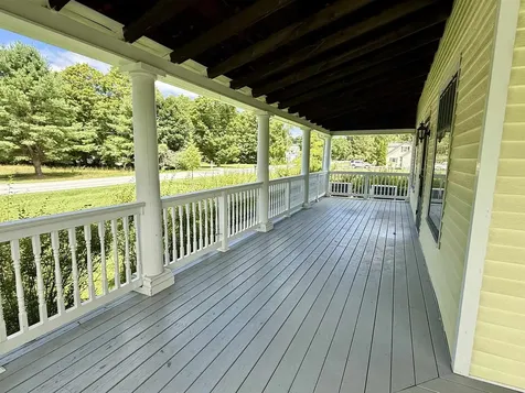 282 Highland Avenue Manchester VT 05255