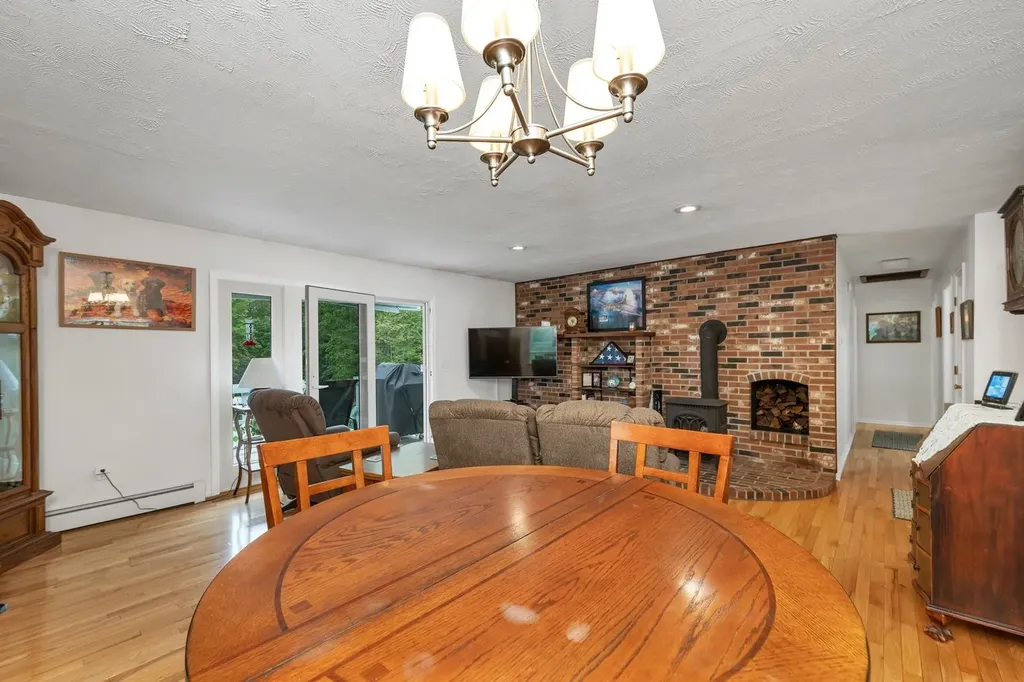 90 Plummer Hill Road Belmont NH 03220