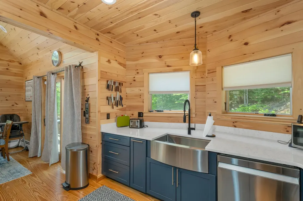 46 Cummings Hill Road Plymouth NH 03264