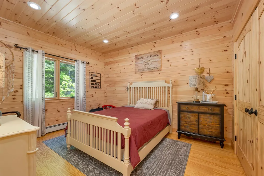 46 Cummings Hill Road Plymouth NH 03264