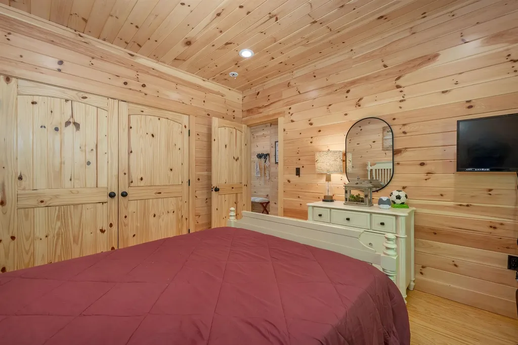 46 Cummings Hill Road Plymouth NH 03264