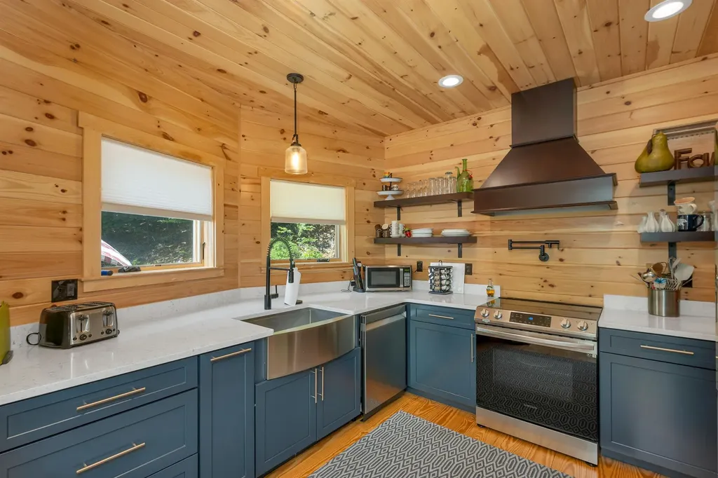 46 Cummings Hill Road Plymouth NH 03264