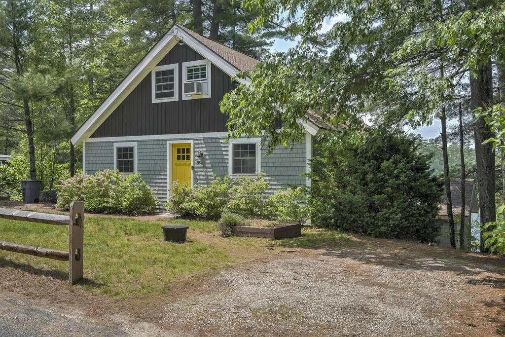 27 Headlands Road Winchester NH 03470
