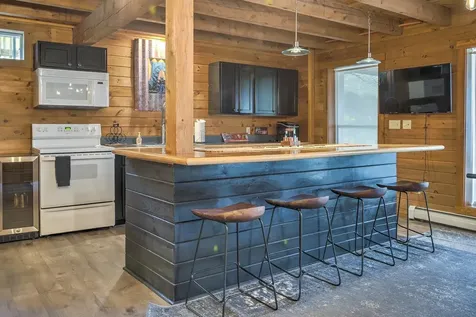 27 Headlands Road Winchester NH 03470