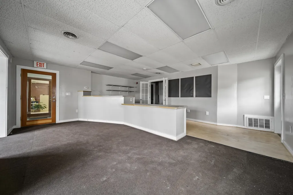 460 West Main Street Hillsborough NH 03244