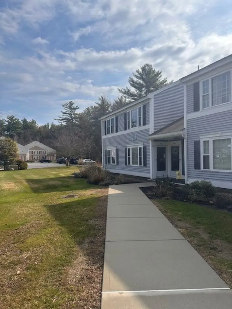 605 Springbrook Circle Portsmouth NH 03801