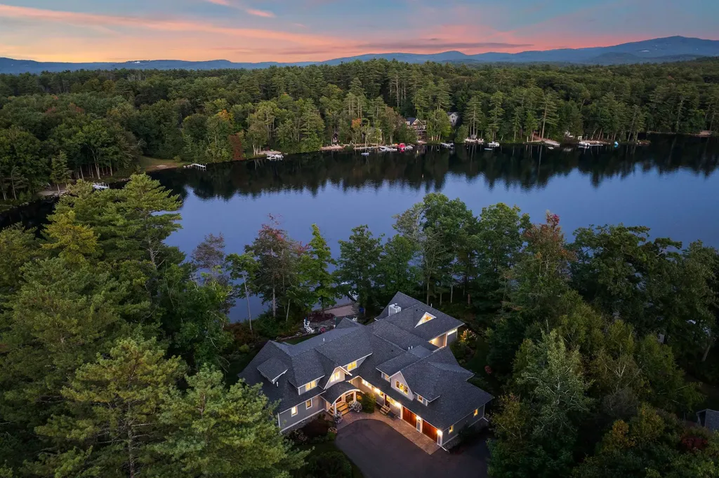11 Blackberry Lane Wolfeboro NH 03894