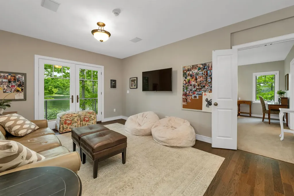11 Blackberry Lane Wolfeboro NH 03894