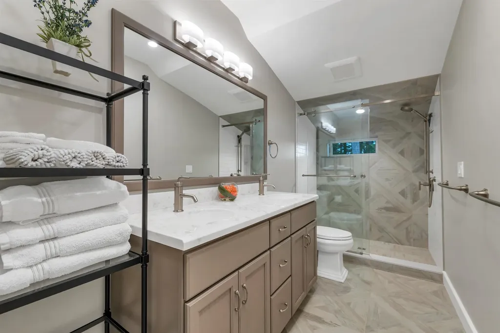 11 Blackberry Lane Wolfeboro NH 03894