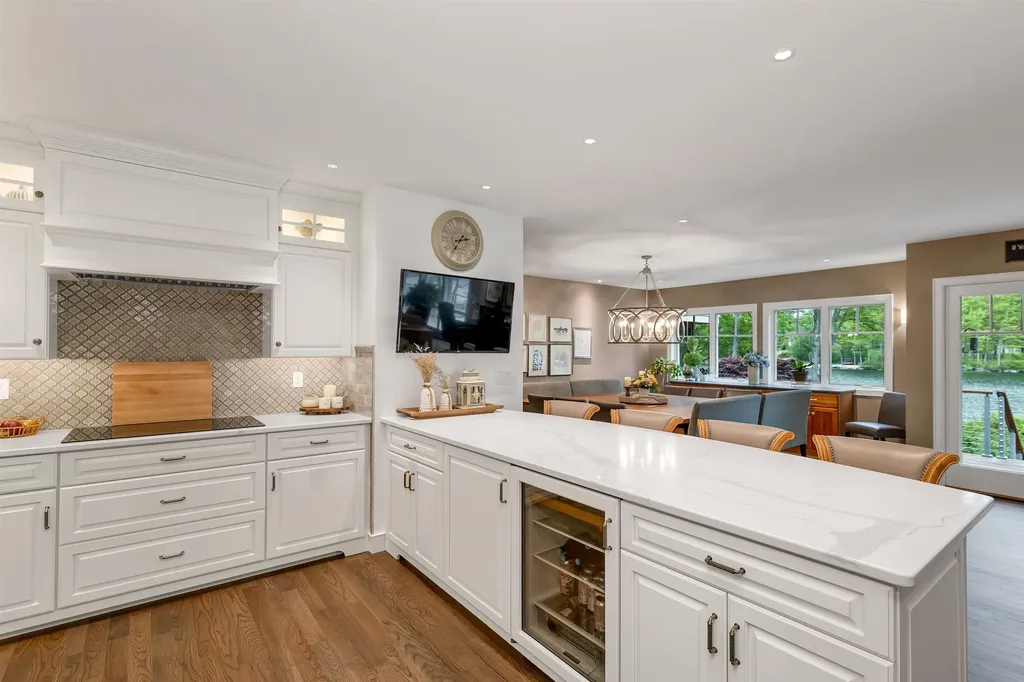 11 Blackberry Lane Wolfeboro NH 03894