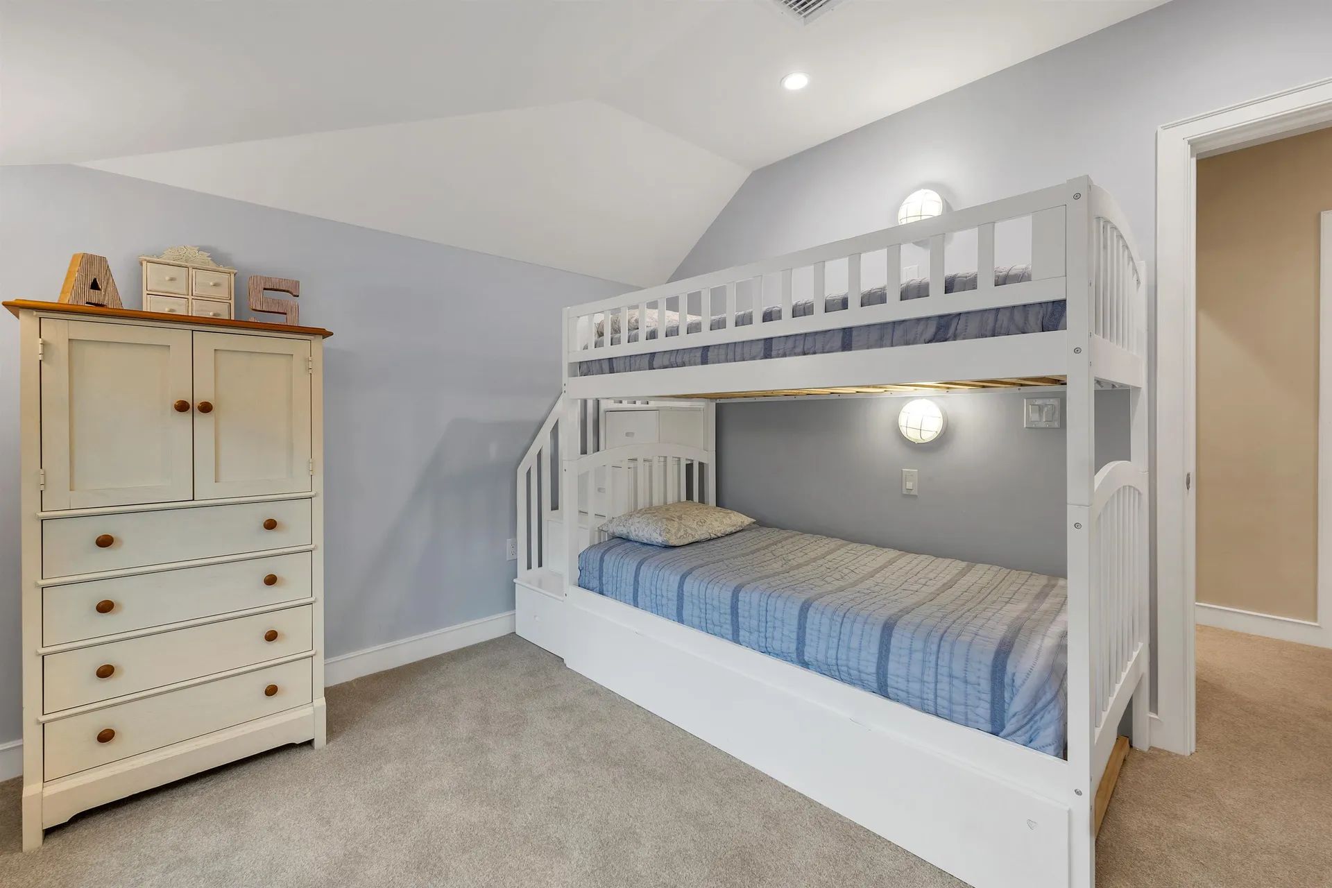 11 Blackberry Lane Wolfeboro NH 03894