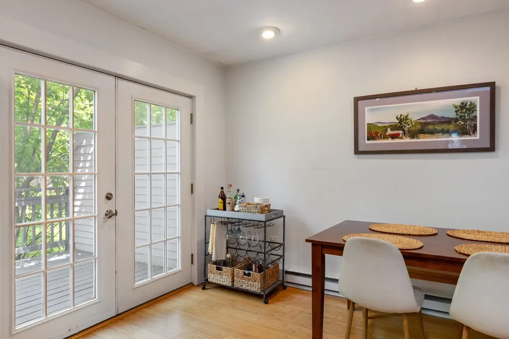 108 Loomis Street Burlington VT 05401