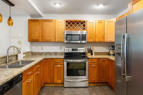 108 Loomis Street Burlington VT 05401