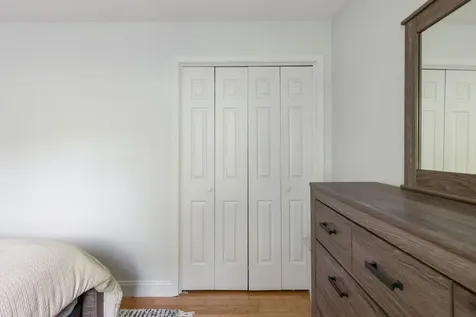 108 Loomis Street Burlington VT 05401