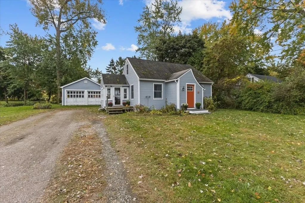 11 Barrett Street South Burlington VT 05403
