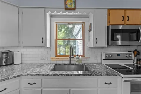 11 Barrett Street South Burlington VT 05403