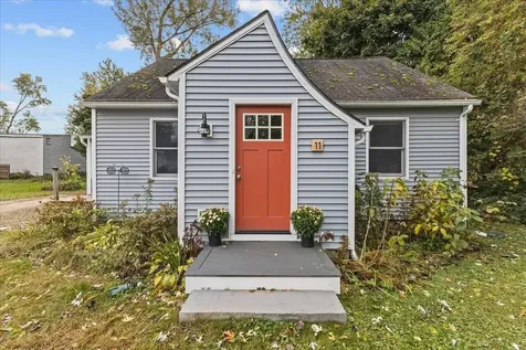 11 Barrett Street South Burlington VT 05403