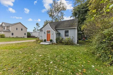 11 Barrett Street South Burlington VT 05403