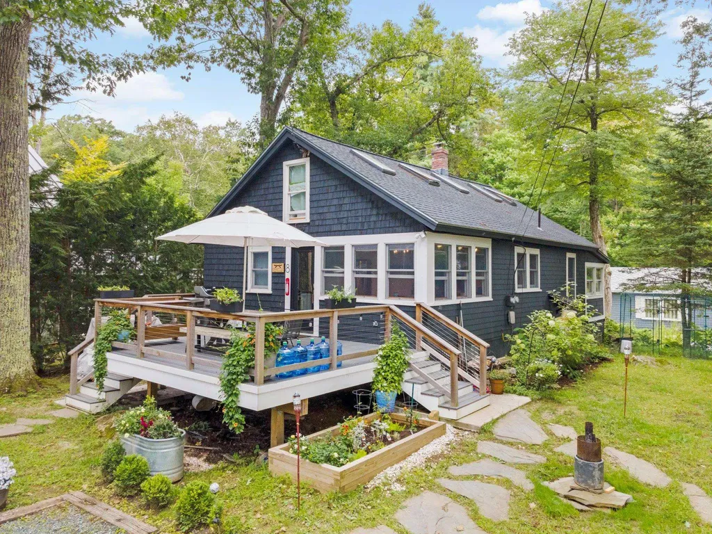 8 Snow Road Newbury NH 03255