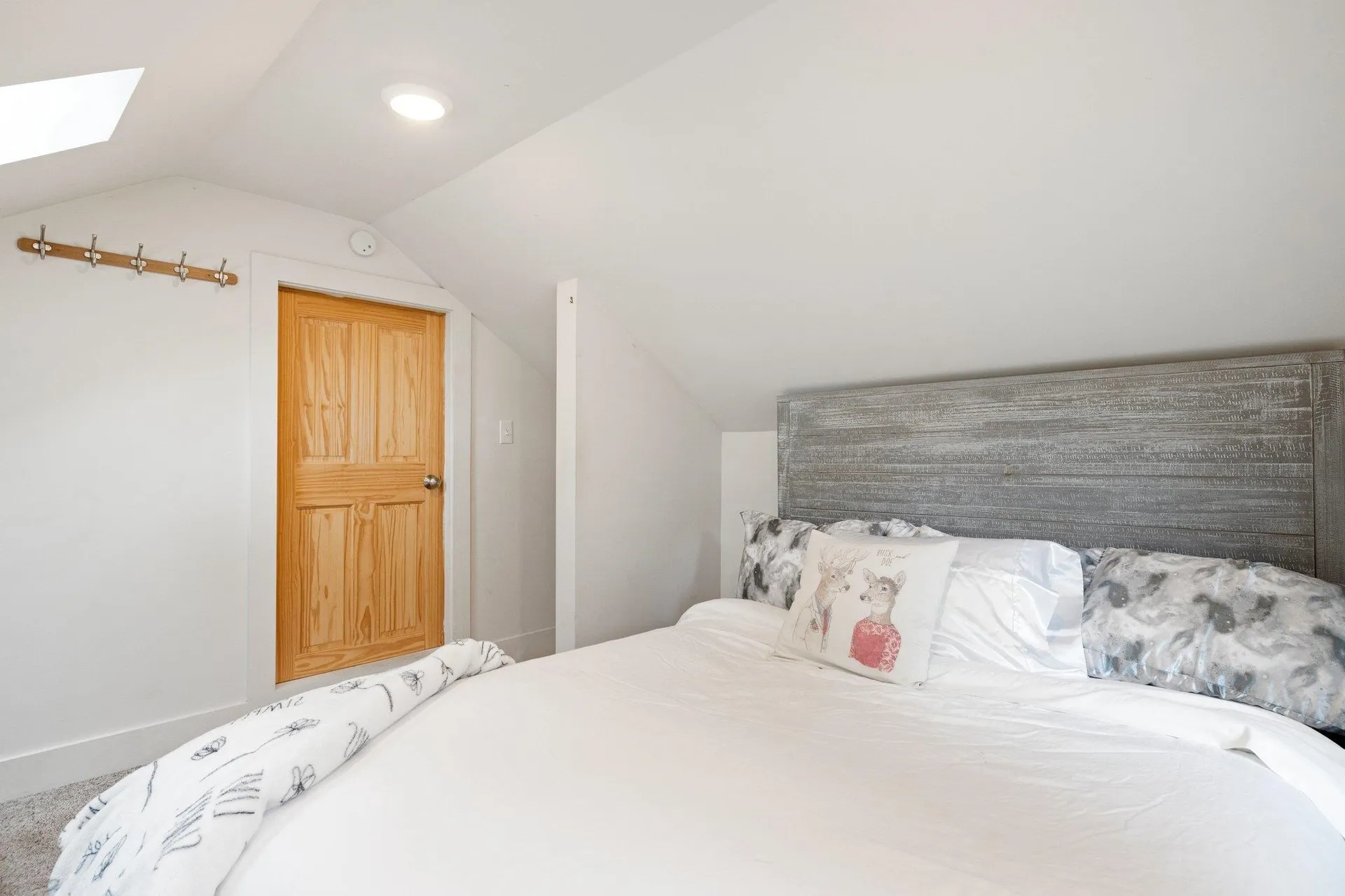 8 Snow Road Newbury NH 03255