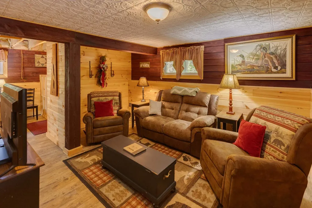 3233 Stinson Lake Road Ellsworth NH 03266
