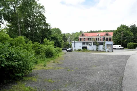 37 Putney Road Brattleboro VT 05301