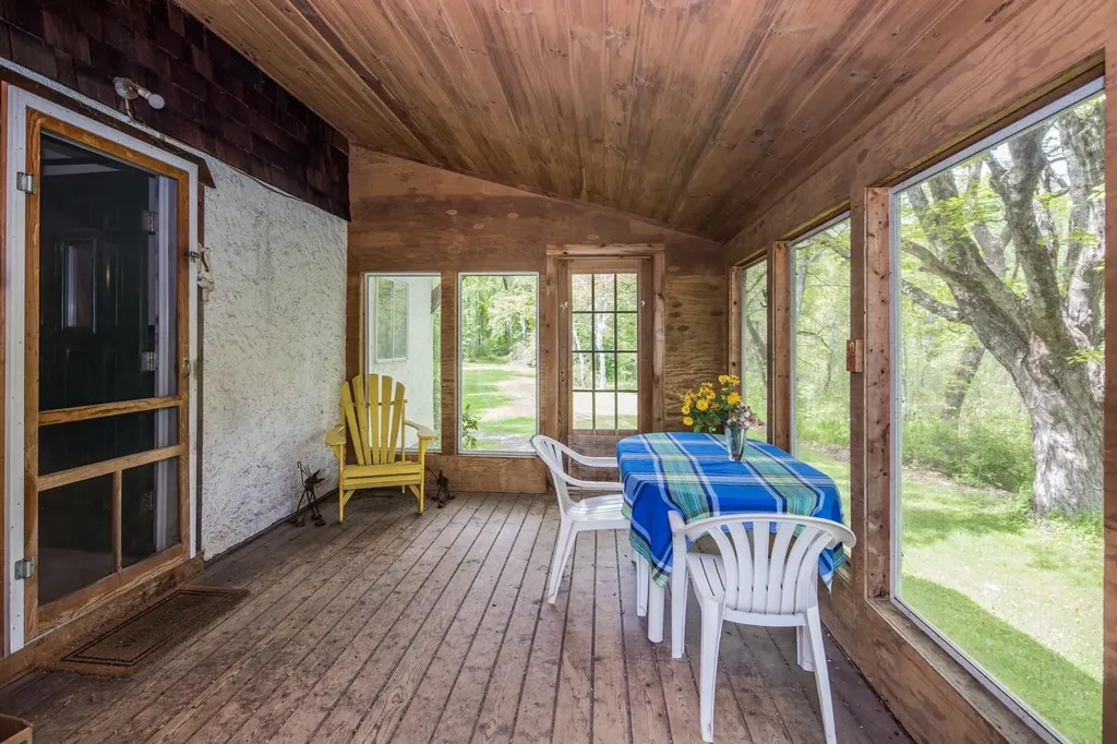 493 East Road Tinmouth VT 05773