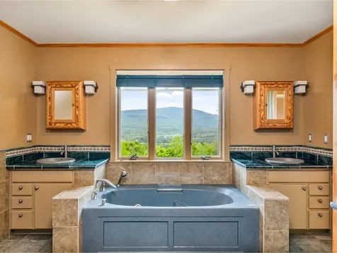 1511 West Hill Road Lincoln VT 05443