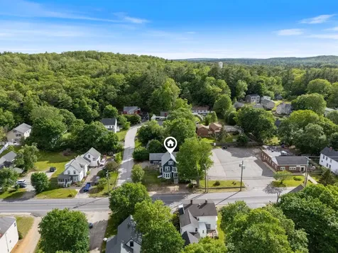 81 Main Street Raymond NH 03077