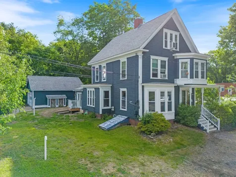 81 Main Street Raymond NH 03077