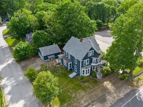 81 Main Street Raymond NH 03077